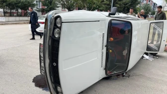 Merzifon’da İki Araç Çarpıştı: 1 Kişi Yaralandı