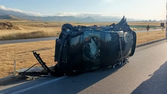 Merzifon’da Trafik Kazası: 1 Kişi Hayatını Kaybetti, 4 Yaralı!