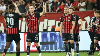 Çorum FK Adana Deplasmanına Hazır: Gidiş Uçakla, Dönüş Otobüsle