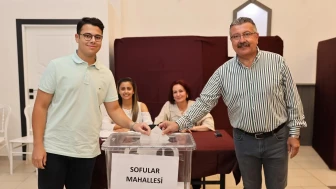 Üyeler Sandığa Gitti: CHP’de Demokrasi Şöleni