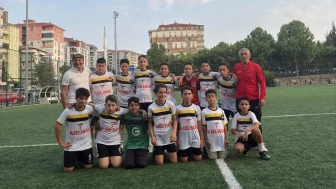 Merzifon 2018 Spor Kulübü Minikleri Çorum’da Sahaya Çıktı