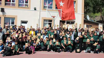 Rektör Turabi’den “Hicabi: Zaman Yolculuğu” Çizgi Romanı