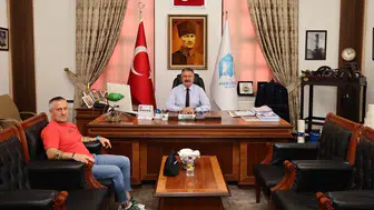 Başkan Kargı Makamında Konuklarını Ağırladı