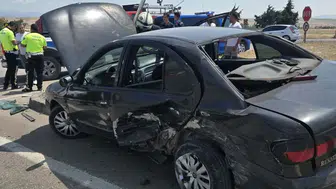 Merzifon-Samsun Karayolu'nda Kaza! İki Otomobil Çarpıştı