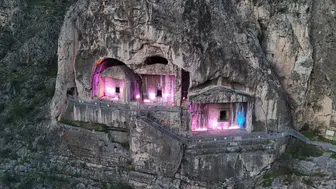 Amasya’nın Kayalara Kazınan 2 Bin Yıllık Sırrı!