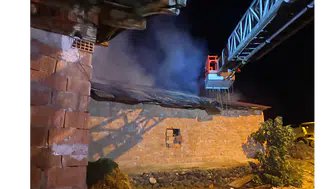 Merzifon'da Gece Yarısı Yangın! 500 Saman Balyası Kül Oldu