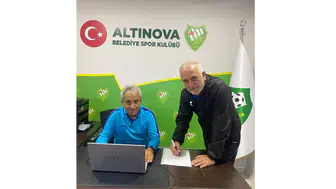 Merzifonlu Teknik Direktör Murat Mesci Yeniden Altınova Belediyespor’da!
