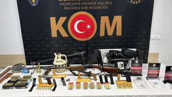 Polisten Kaçakçılık ve Uyuşturucu Operasyonu