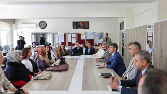 Amasya Valisi Alptekin Anadolu Lisesi’nde