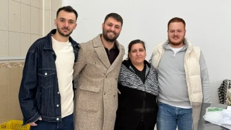 Merzifon CHP Gençlik Kolları’ndan Kadınlara Jest