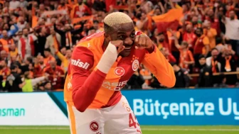 Galatasaray Derbiyi Farklı Kazandı Şampiyonluk Şarkıları Çalmaya Başladı