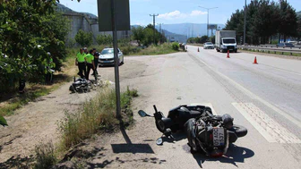 Amasya’da motosikletler çarpıştı: 2 yaralı