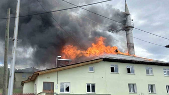 Köy Camisinde Korkutan Yangın: Cami, Gasilhane ve Yemekhane Küle Döndü