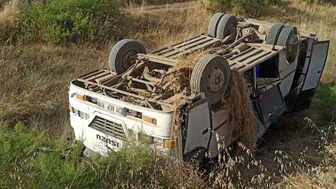 Amasya'da Tarım İşçilerini Taşıyan Midibüs Devrildi: 16 Yaralı