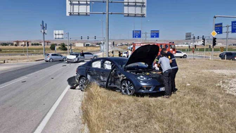 Çorum’da Kavşakta Korkutan Kaza! İki Otomobil Çarpıştı: 5 Yaralı
