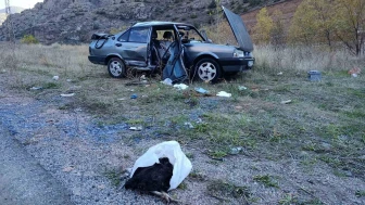 İki araç çarpıştı: 4 yaralı