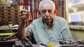 57 senedir gümüşü sanata dönüştürüyor: En büyük korkusu dükkanının kapanması