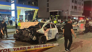 Kontrolden Çıkan Otomobil Ortalığı Savaş Alanına Çevirdi