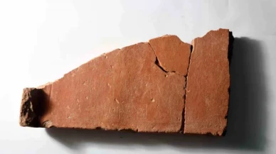 2 bin 500 yıllık zar oyunu tablası bulundu
