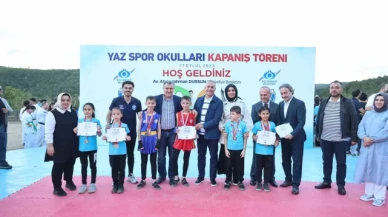 Bakan Bak: "Kötü alışkanlıklarla mücadelede en önemli rolü spor aktiviteleri alıyor"