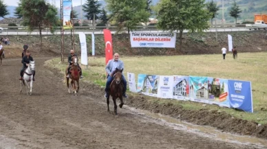 Canik atları dörtnala koştu