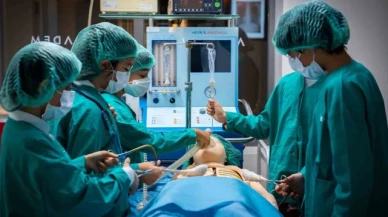 Çocuklar, ebeveynlerini KidZania'ya götürüyor