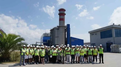 Genç mühendis adayları, elektrik üretimini yerinde inceledi