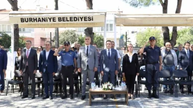 İlköğretim Haftası Burhaniye'de düzenlenen törenle kutlandı