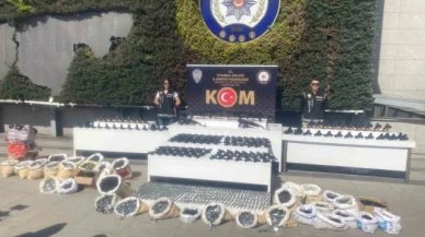 İstanbul'da silah atölyelerine operasyon: Çok sayıda silah ve 2 bini aşkın silah üretecek parça ele geçirildi