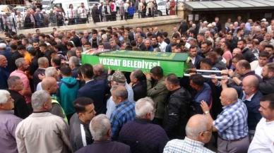 Kazada hayatını kaybeden lise öğrencisi son yolculuğuna uğurlandı