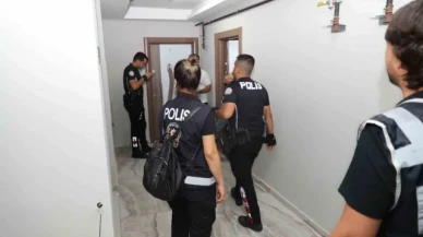 Mersin polisinden günübirlik evlerde denetim: 17 aranan şahıs yakalandı