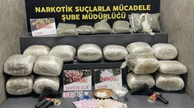 Okullar açıldı, İzmir'de narkotik polisleri operasyonlara hız verdi