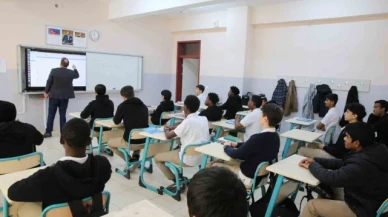TDV, eğitim yardımlarında deprem bölgesine öncelik veriyor