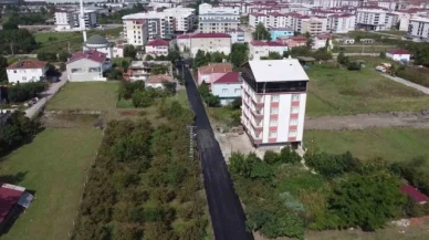 Tekkeköy'de sıcak asfalt çalışmaları sürüyor