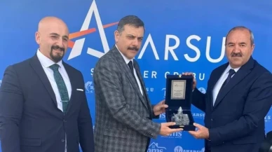 Vali Çiftçi; "Yatırımcılarımızı her zaman destekleyeceğiz"