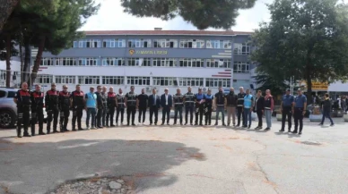 Vali Tavlı, okul ve çevrelerini denetleyerek uyarılarda bulundu