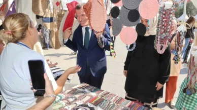 Zeytinburnu'nda kadınlar 'El Emeği Günleri' ile ekonomiye katkı sağlıyor