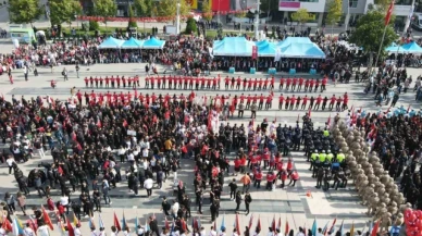 100. yıla özel 100 kişi ile Çorum halayı