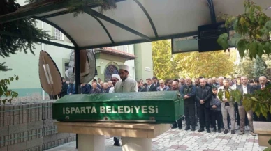 Odasında ölü bulunan müdür yardımcısı toprağa verildi