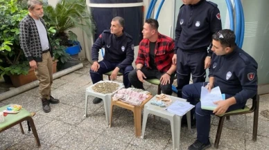Dilenerek 3 saatte bin 700 lira topladı