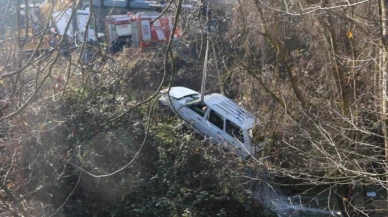 Emekli aylığını çekmek için evden çıkmıştı, dere yatağında otomobilde cesedi bulundu