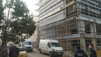 İnşaattan düşen işçi ağır yaralandı