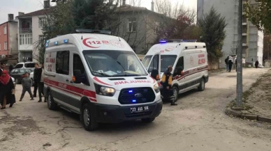 Minibüsün çarptığı 2 çocuk yaralandı