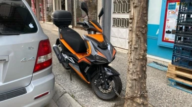 Motoru çalınmasın diye ağaca bağladı