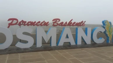 Osmancık'ın tarihi kale ve köprüsü siste kayboldu