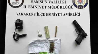 Şüpheli araçlarda radar tespit cihazı ve uyuşturucu ele geçirdi