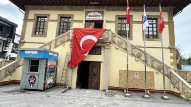 Tarihi taş bina 63 yıl sonra "Millet Kütüphanesi" oluyor