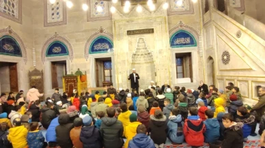 Amasya'da Çocuklar Sabah Namazında Camiye Koştu