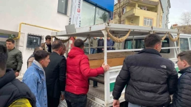 Uzman çavuş evinde ölü bulundu