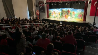Festival perdelerini çocuklarla kapattı